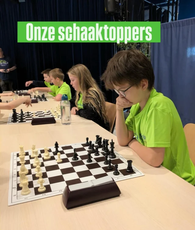 Ze zijn weer door! Het Palet is 5e geworden en gaat de Nosbo finale spelen (de beste 6 teams uit Groningen en de beste 4 teams uit Drenthe). Tien teams totaal. Zes gaan naar het NK!De 4de keer op rij dat het Palet zover komt!#schaken #schoolschaken #verlengdeschooldag #beijum #groningen